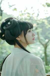 女朋友起床后看着我问:你是谁?