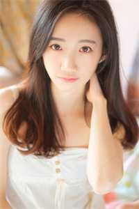 明月何迢迢