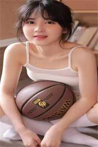 分娩后，婆婆不管不顾非要用镜头记录