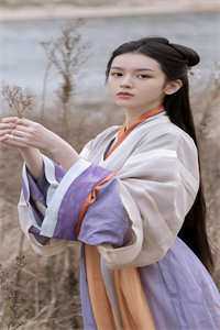 失孤少女的春天