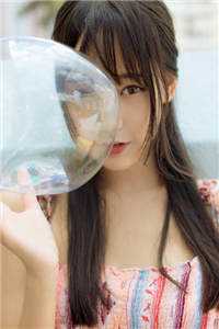 双生姐妹花：黑莲花与白莲花