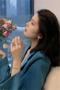 予你深情,无可替代