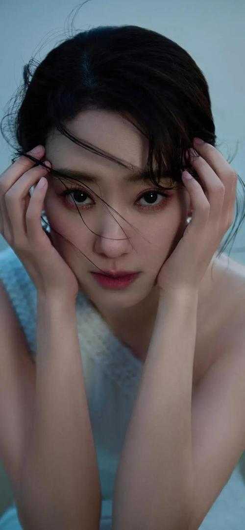 诱哄蔷薇