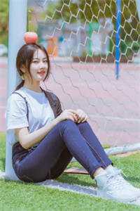 河边有人在唱歌