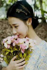 我生命垂危时,女友在男艺人的怀里