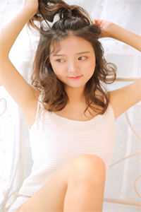 饥荒年，我囤货隔空投喂女帝陈辰李凌蔚全章节小说