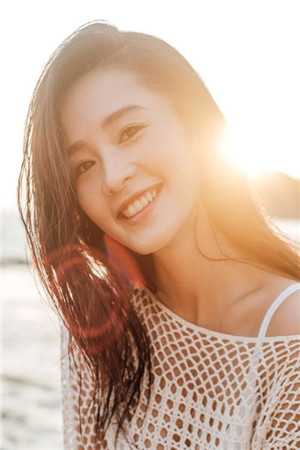 白头并非雪可替，相识已是上上签