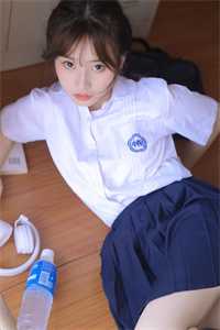 妻子和女儿偏心资助生后，我选择脱离世界楚雨薇许易年小说完结版