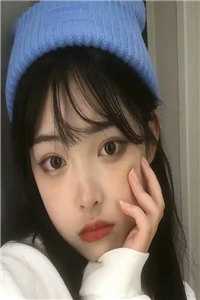 她似月光白