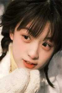 为陪青梅过年，老公骗女儿去死