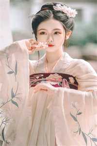 在外两年未归家，妻子怀孕了
