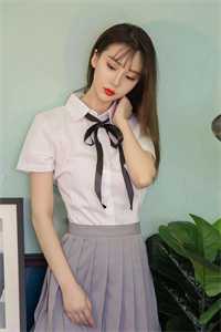我妈用伍佰照片给我女儿当压岁钱