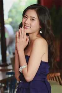 参加老公婚礼我和女儿被问是谁