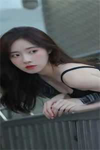嫁给鬼帝后，黑白无常求我放他们入轮回
