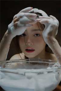 我等了十年的婚纱，被他送给了白月光沈熙戈陶芯芯无删减全文