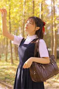 行李箱里的男朋友