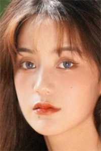 她向寒梅深处去顾城玫芷全文