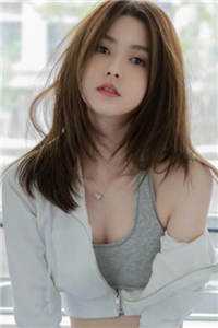 爱与阴谋：婚戒背后的秘密