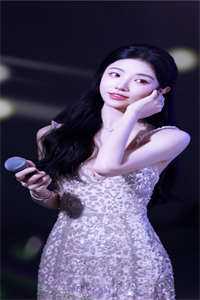 女友主动向我求婚后，我让她悔不当初柳璃雅月明番外+无删减版