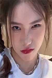 离职后，豪门继承人对我纠缠不休