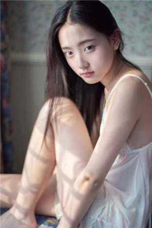 穿越后，我每天都在逃荒