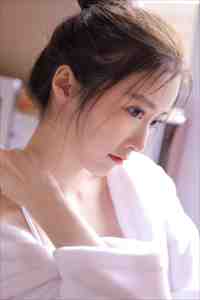 背着睁眼关公，找女鬼
