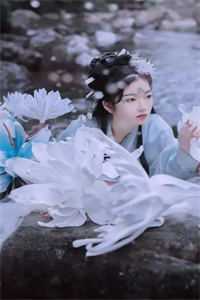 我居然是反派舔狗林俊豪苏菲儿