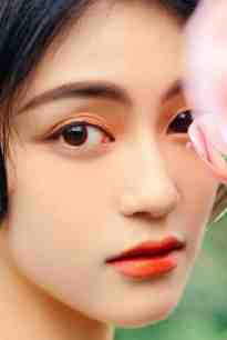 直播种花：我的直播间通未来苏甜沈舒阳