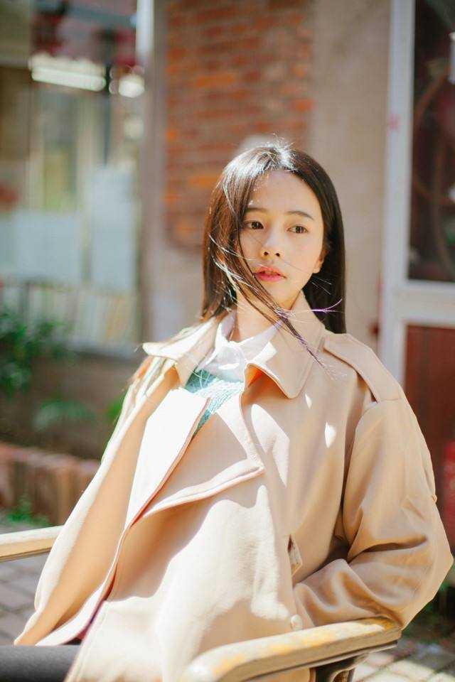 结婚当天被抛弃，我转身被亿万总裁宠上天