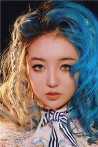 顶流女星的经纪人老妈我爆红了