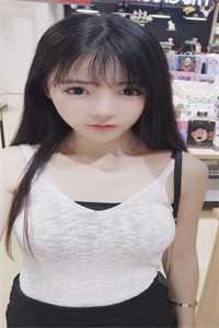 末世，囤了千亿物资，女神成女仆