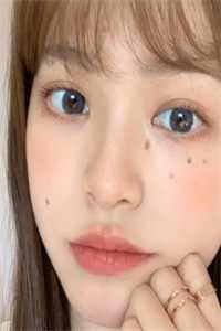 误入惊悚游戏，就你是鬼啊