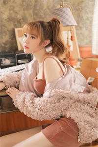 女村书的贴身红人免费