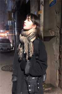 免费闪婚后老公天天黏着我