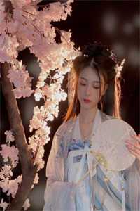炮灰逆袭：末世大佬穿书成后娘阅读全集