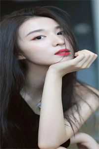 全集被抛弃后，我转身继承千亿家产