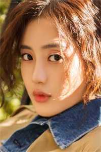 在柱子上他的衣服上全章节阅读