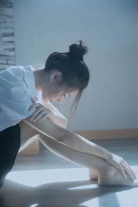 刚重生就闪婚，七零糙汉竟是隐藏大佬全集
