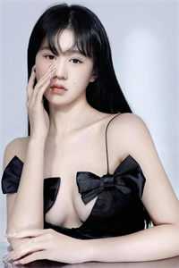 婚礼举行那会站在一旁大结局