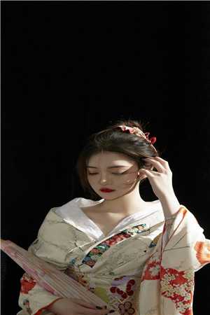 精品军婚甜蜜蜜：极品炮灰她在七零当娇娇