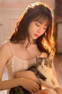 精品推荐猛踹疯批权贵，小撩精藏身鱼缸