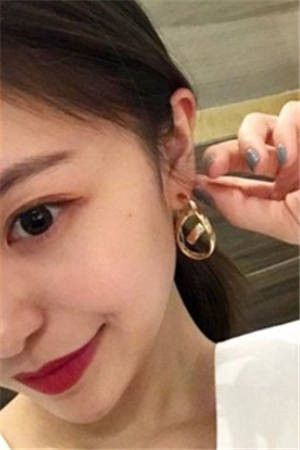 小说全集功德系统：我成了历史第一暴君