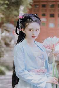 一个女人屋内小说全集
