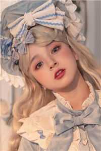 完整版小妹惨青的额头
