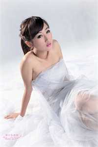 重生后，少夫人每天都在努力扮乖