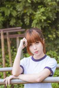 赤脚医生，你告诉我夫人是武功高手？