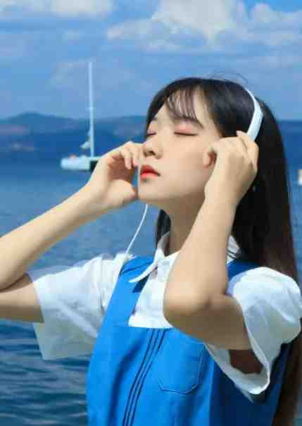 完整版穿越末世，丧尸们总担心我会饿死