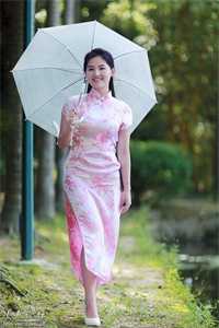 爷爷去世当晚，女妖骗我生娃